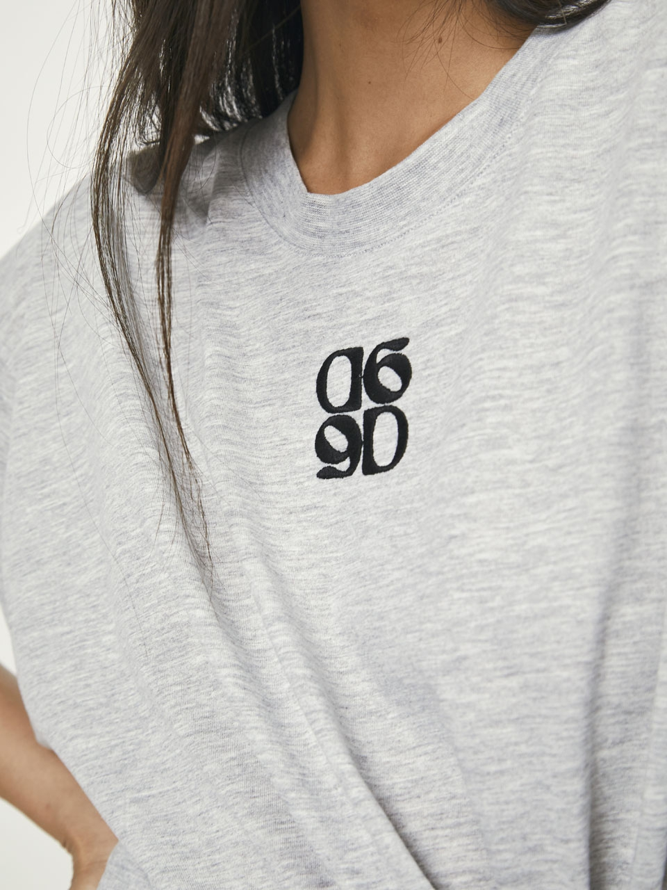 Loose fit logo tee