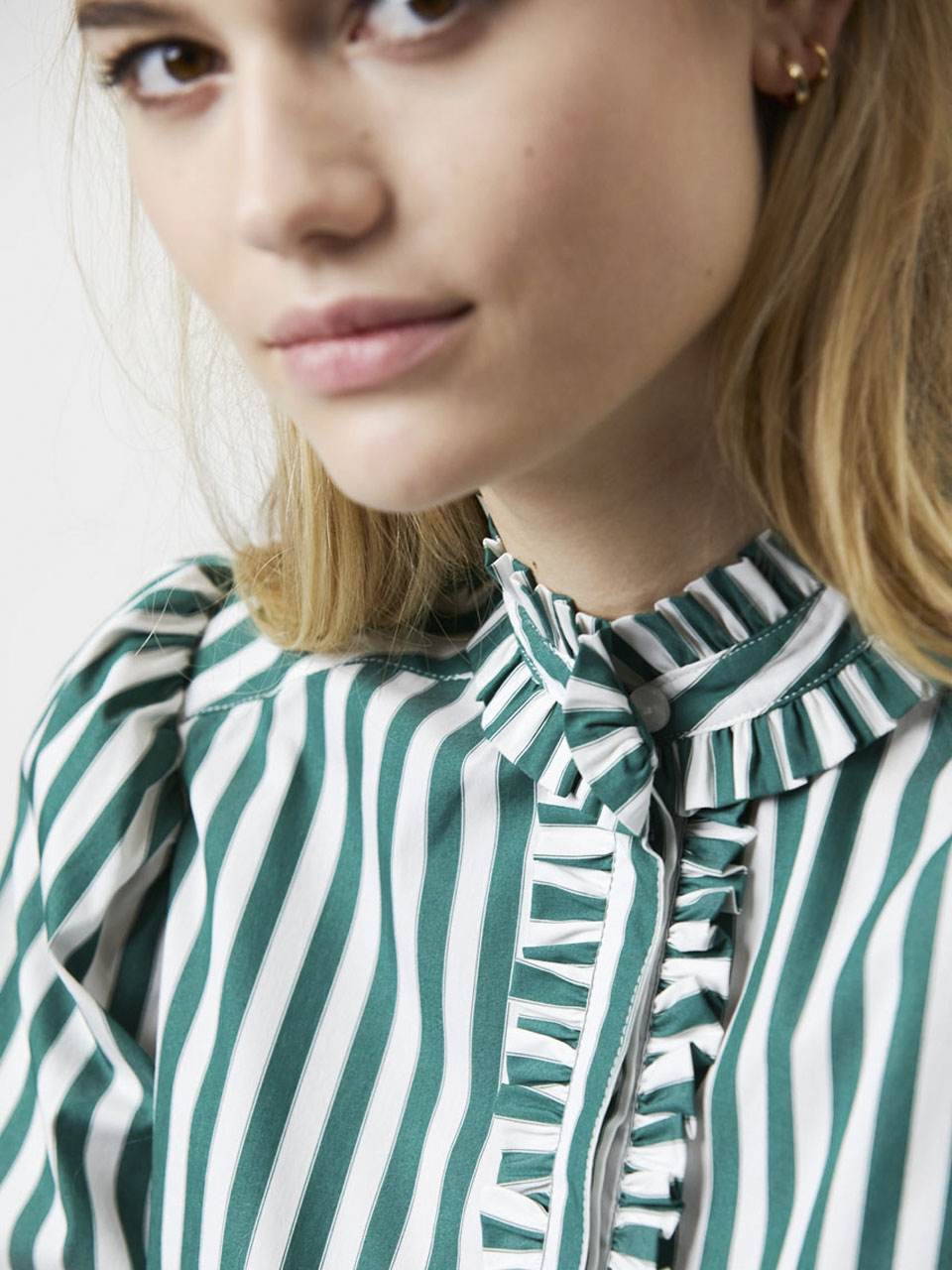 Responsible cotton blend top