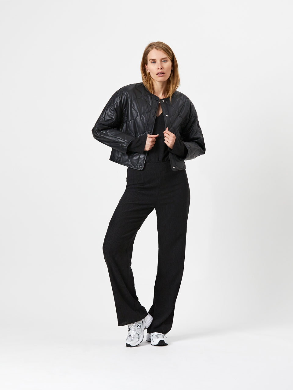 Short leather quilted bomber