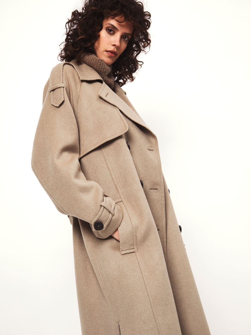 Trenchcoat in light taupe