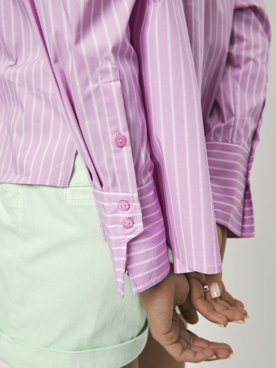 Cropped, stripe