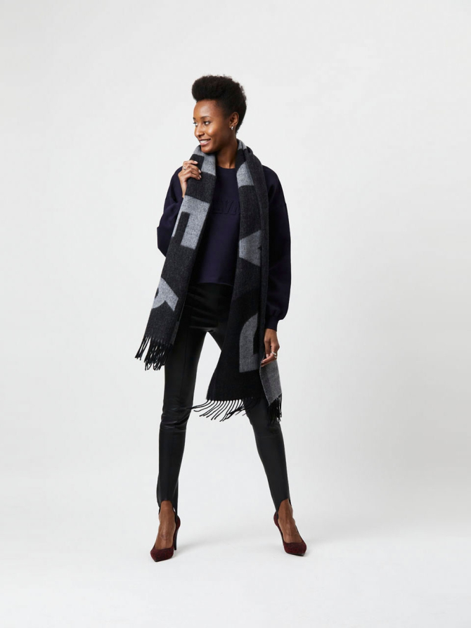 Wool blend jacquard scarf