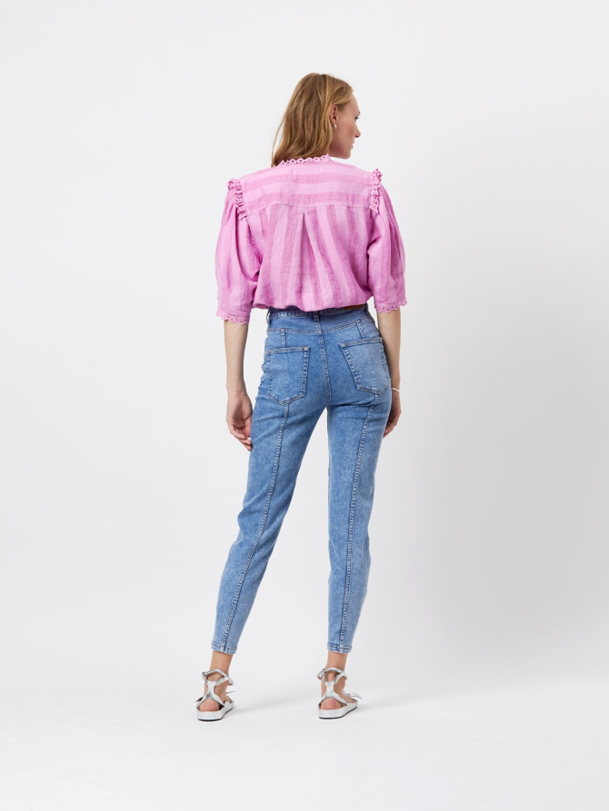 Responsible cotton/linen blend top