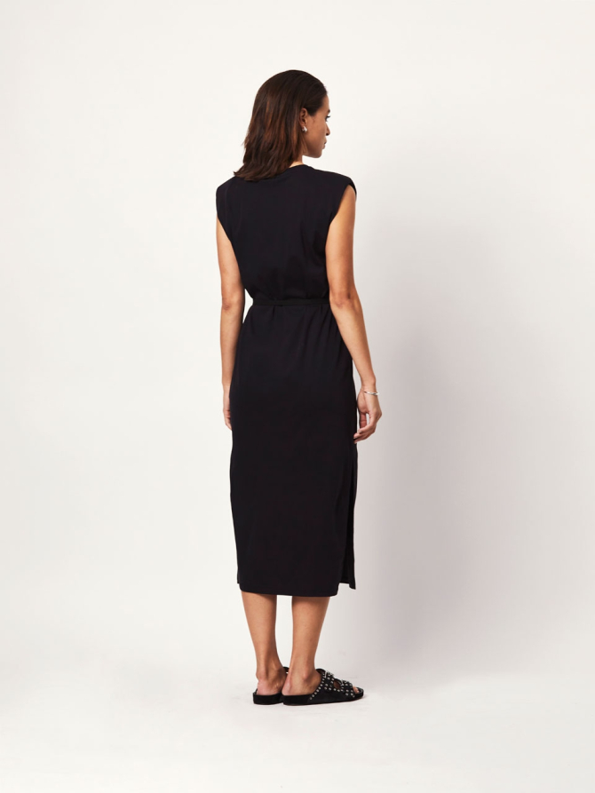 Strong shoulder dress