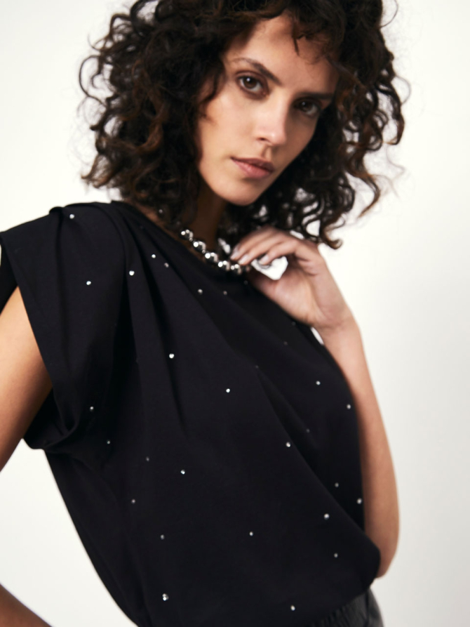 Tee with rhinestone studs