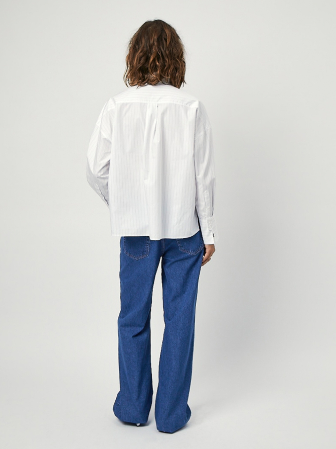 Cropped stripe shirt