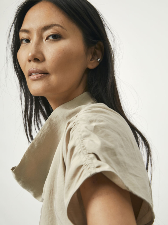 Drapey, detailed short description